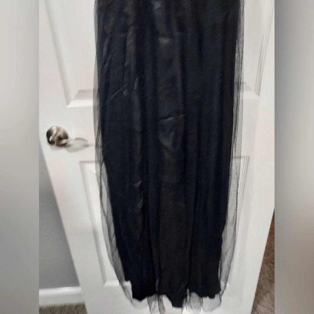 Spirit Halloween Love Bite Vamp Costume - Includes Dress, Capelet & Gloves Small - Picture 10 of 16